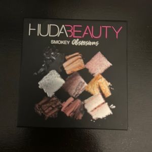 Huda Beauty Smokey Obsessions